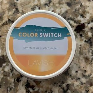 Lavish Dry Brush Cleaner